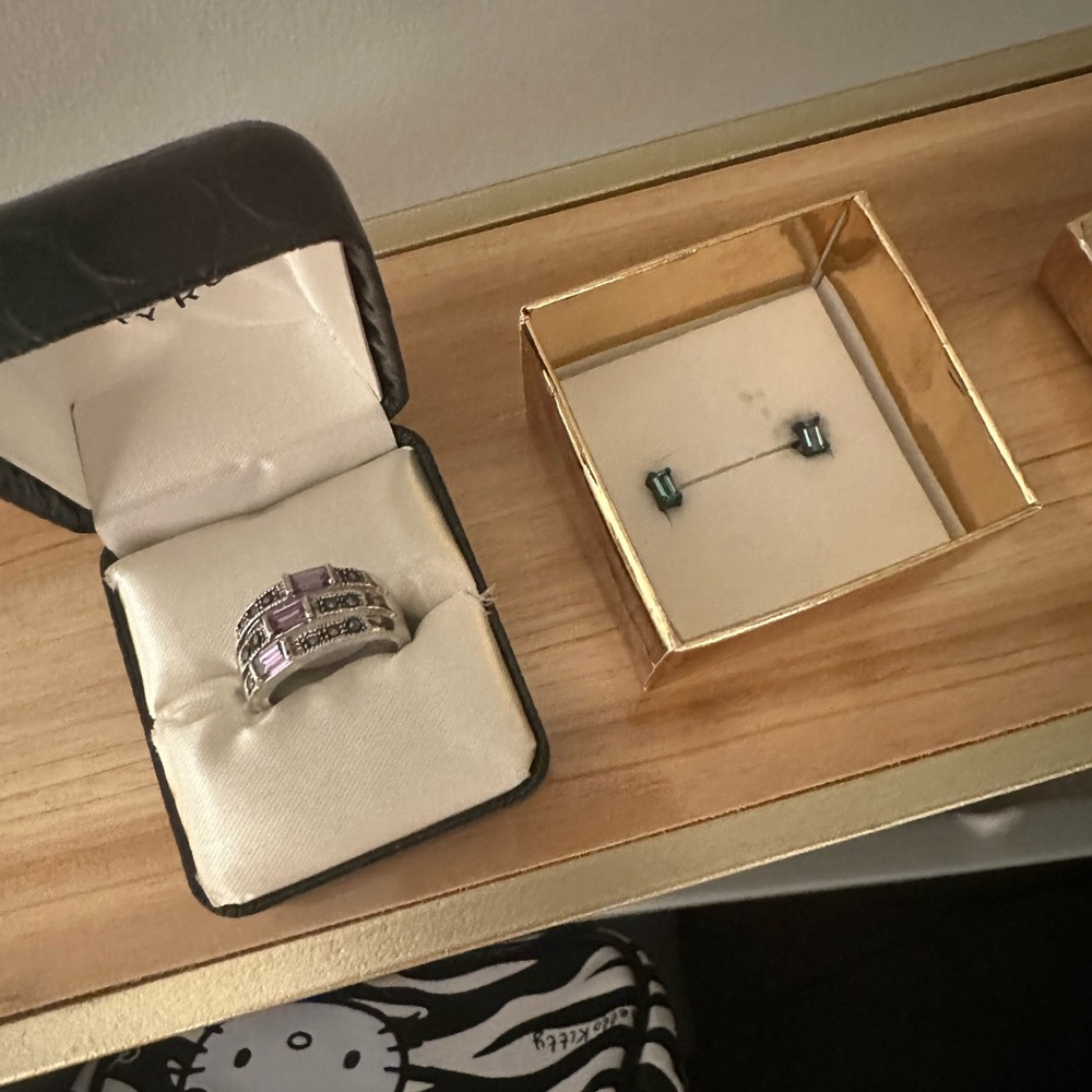 Elegant Silver and Purple Ring with Stud Earrings